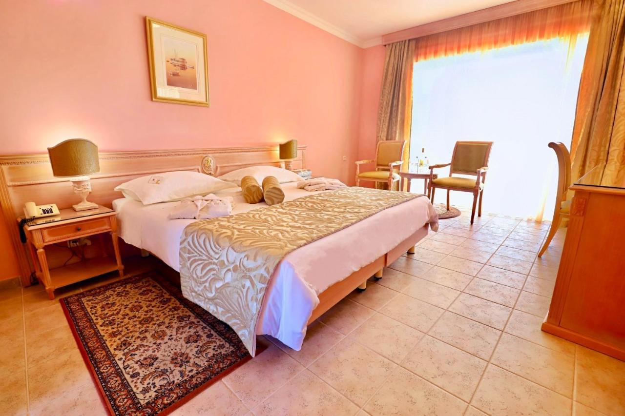 Marina Frapa Resort Rogoznica Екстериор снимка