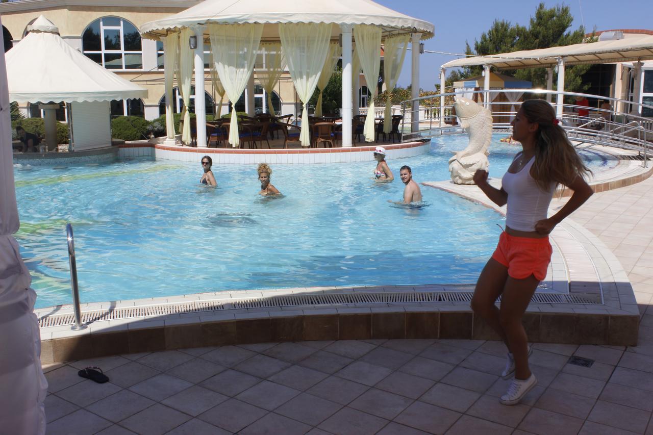 Marina Frapa Resort Rogoznica Екстериор снимка